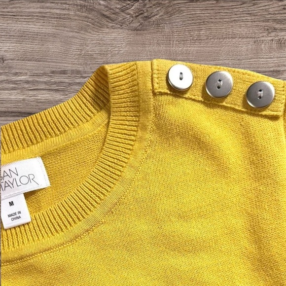 NWOT- Morgan Taylor Medium Vibrant Yellow Knit 3/4 Sleeve w/ Button Detailing - Picture 2 of 4